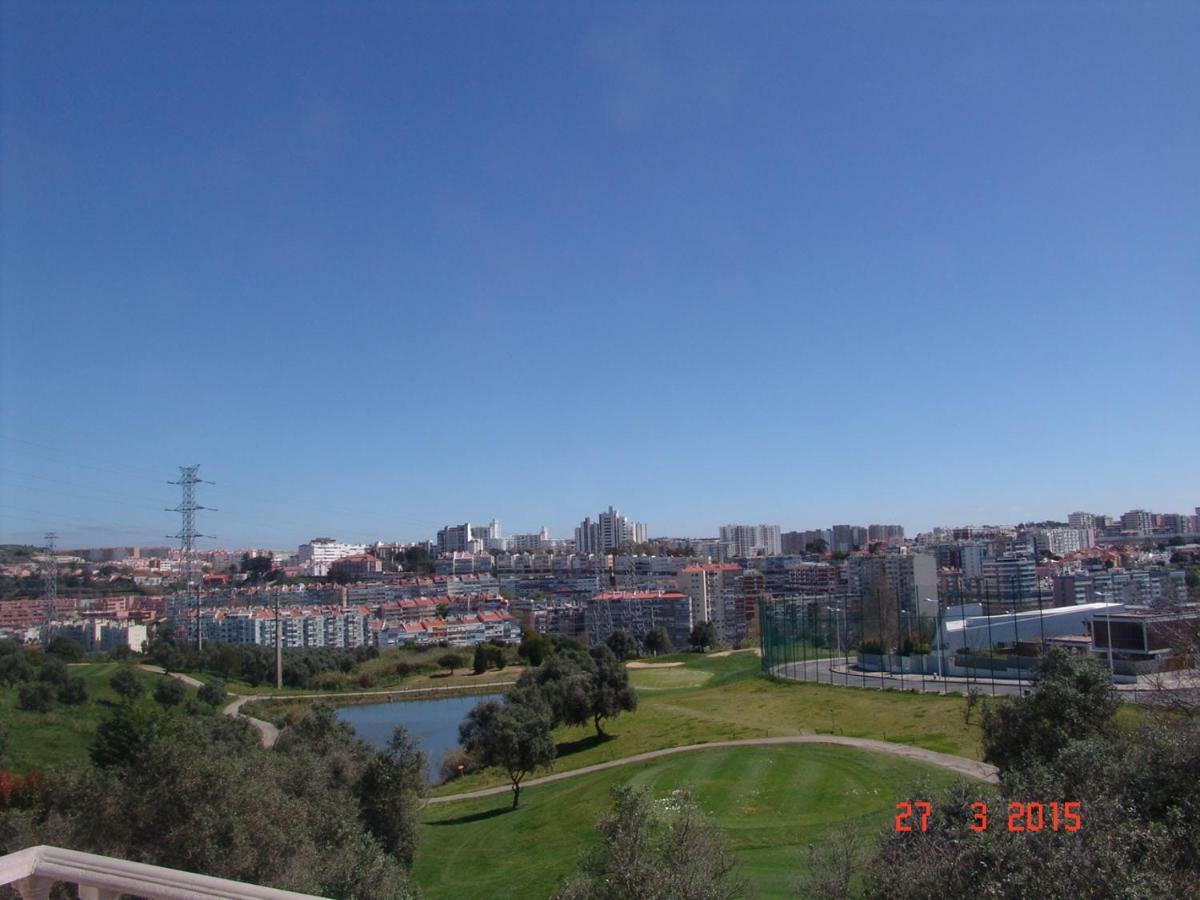 Sunny Suites Golf And Free Parking Guest House Лиссабон Экстерьер фото
